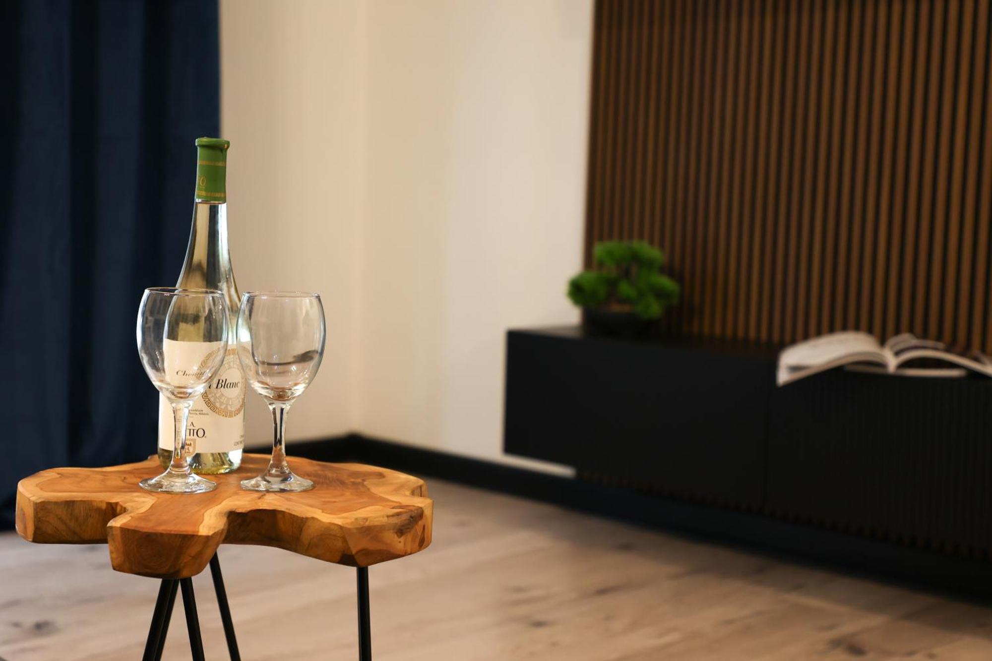 Apartment River House - Z Ogrodkiem *